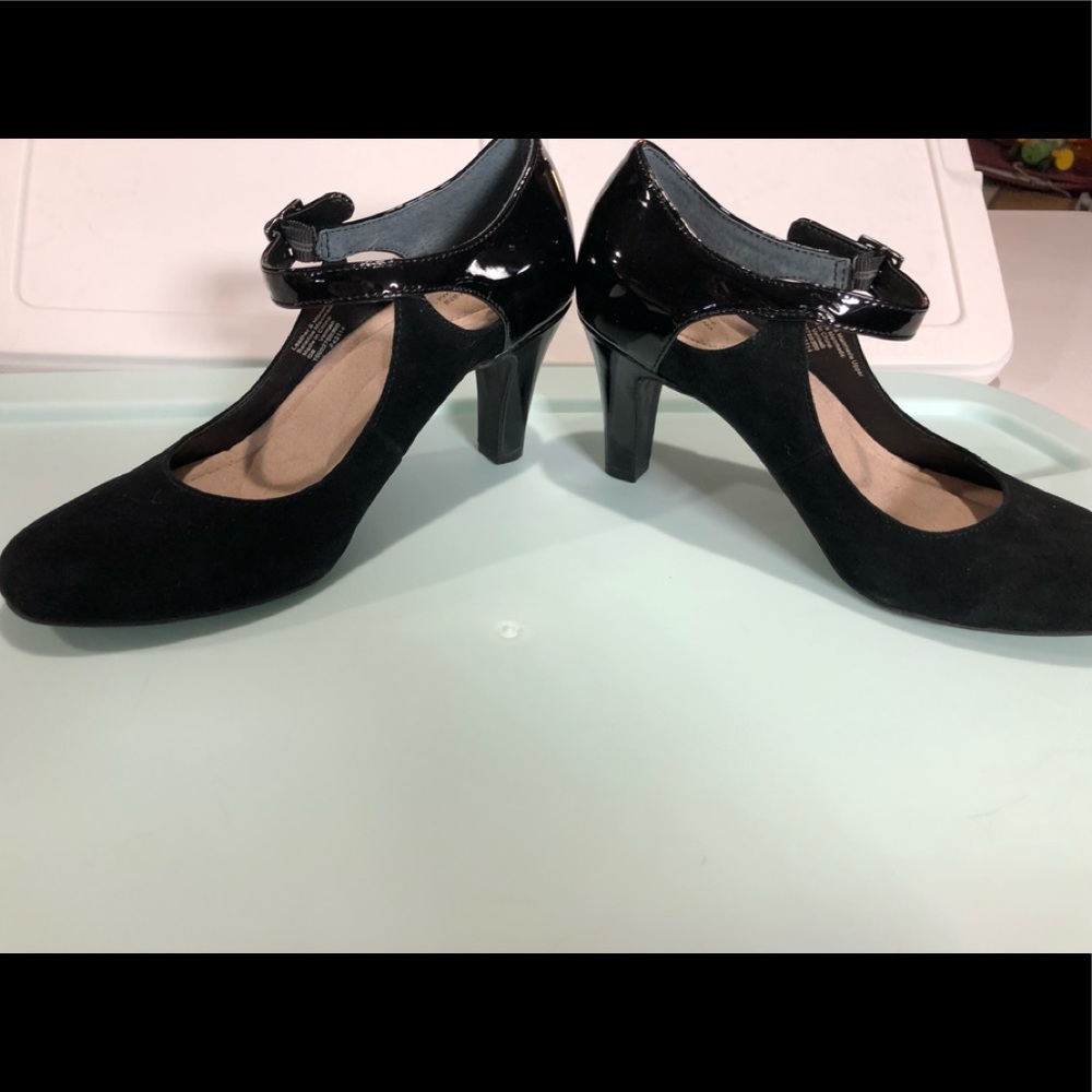 Gently loved Ciani Bernini heels size 8 - Picture 4 of 10